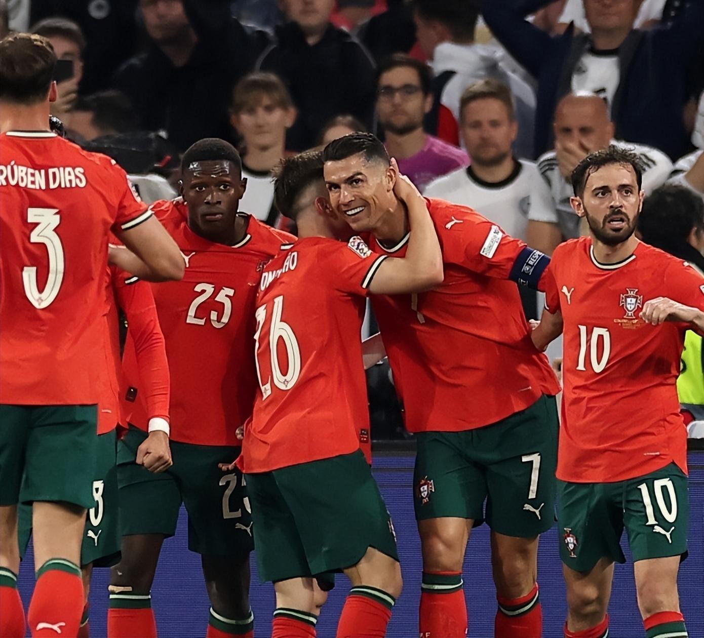 里程碑夜！拜仁慕尼黑回应争议；欧冠国际比赛日刷纪录；压力陡增；球队文化再被提及的简单介绍-凯时官网入口